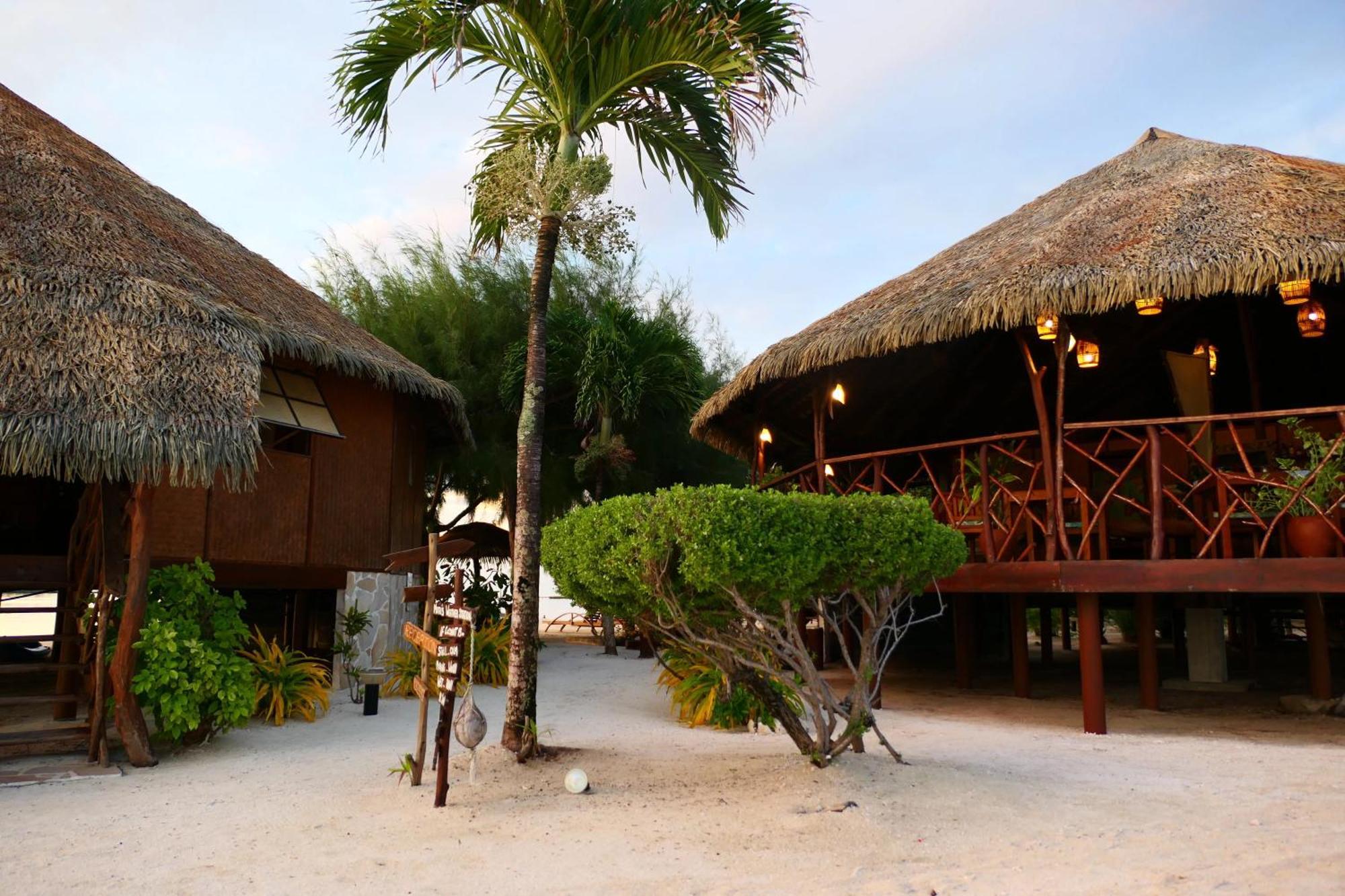 Eden Private Island Tahaa Hotel Patio  ภายนอก รูปภาพ