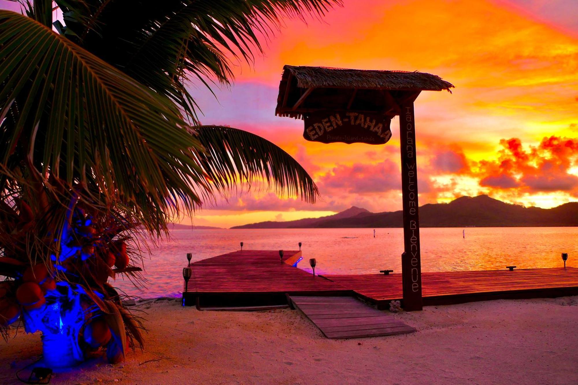 Eden Private Island Tahaa Hotel Patio  ภายนอก รูปภาพ