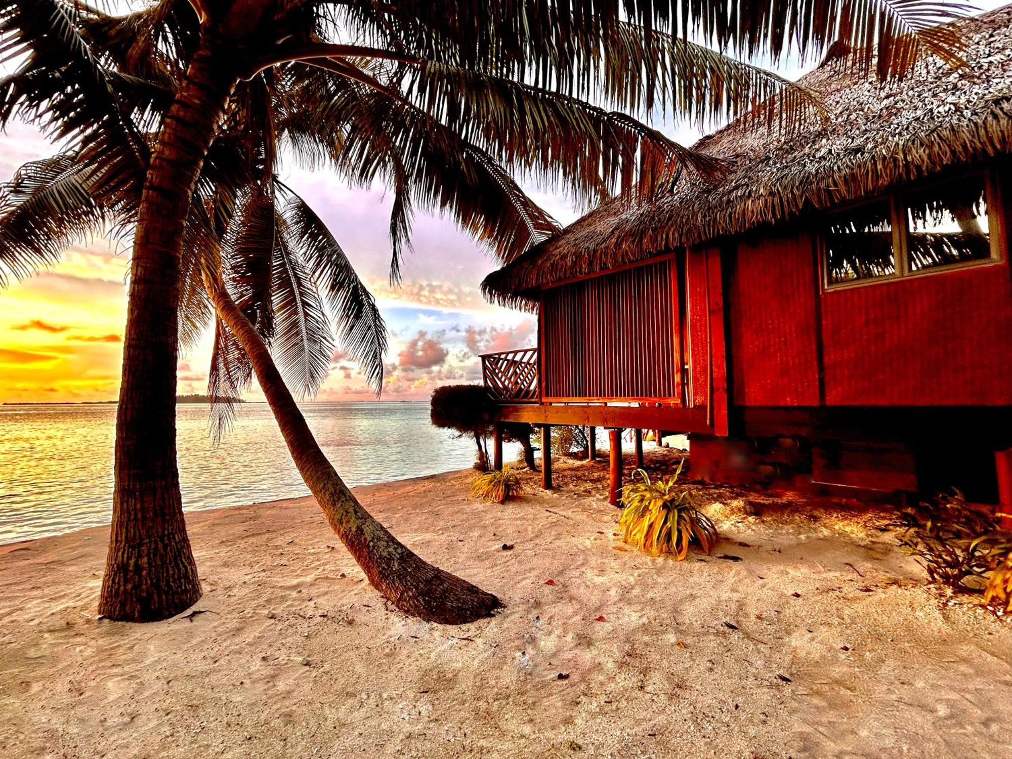 Eden Private Island Tahaa Hotel Patio  ภายนอก รูปภาพ